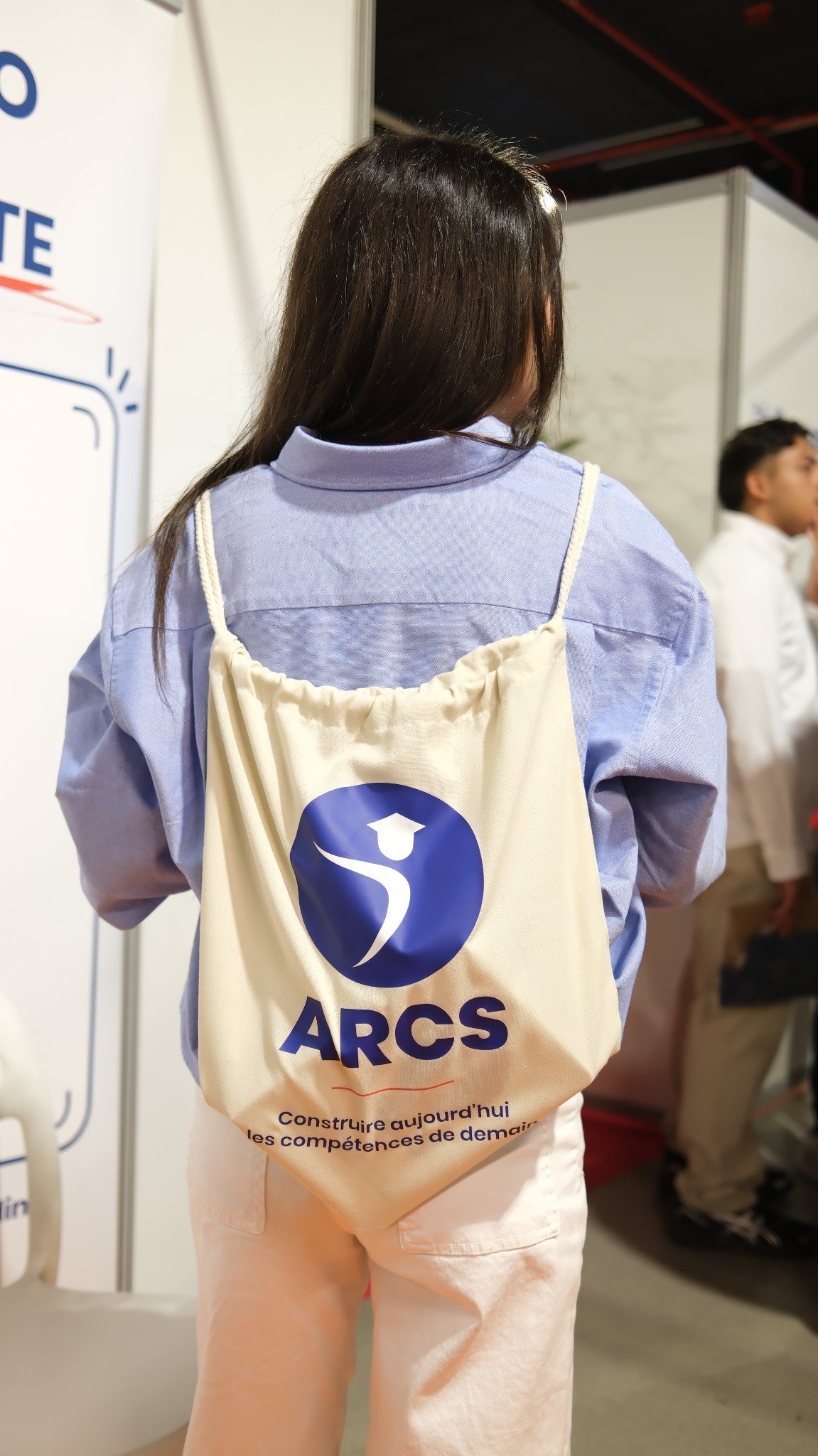 Un sac ARCS remis aux visiteurs pendant le salon